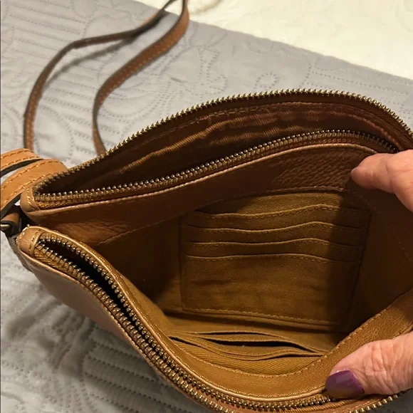 Chic Brown Leather Crossbody Bag - Picture 6 of 8